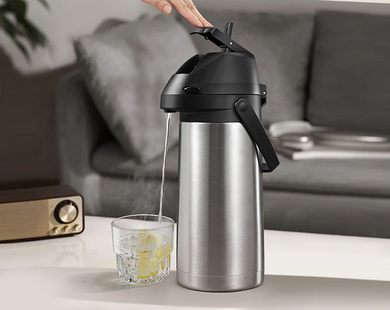 Vaccum airpot
